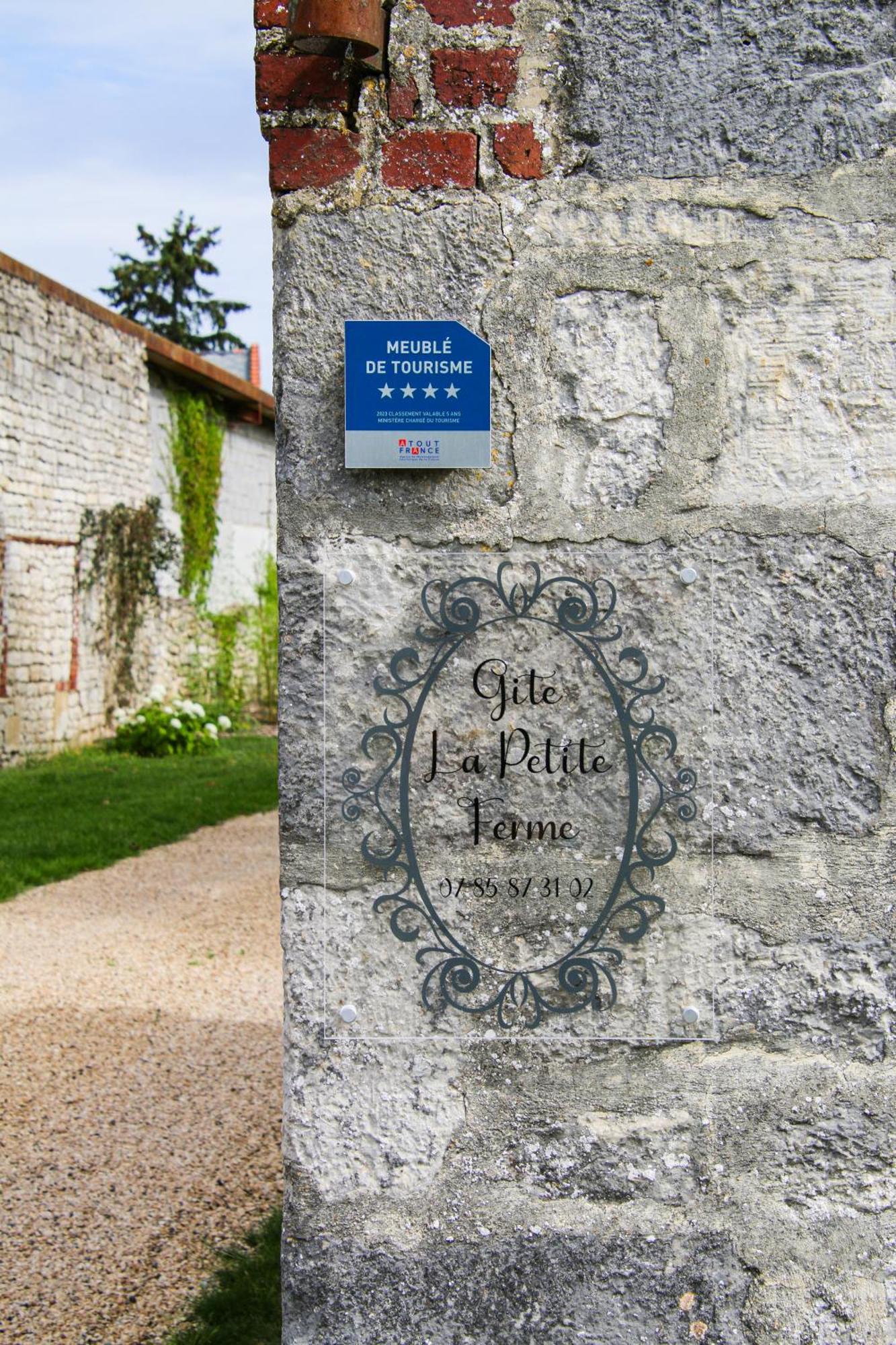 Gite La Petite Ferme Clermont-les-Fermes Luaran gambar